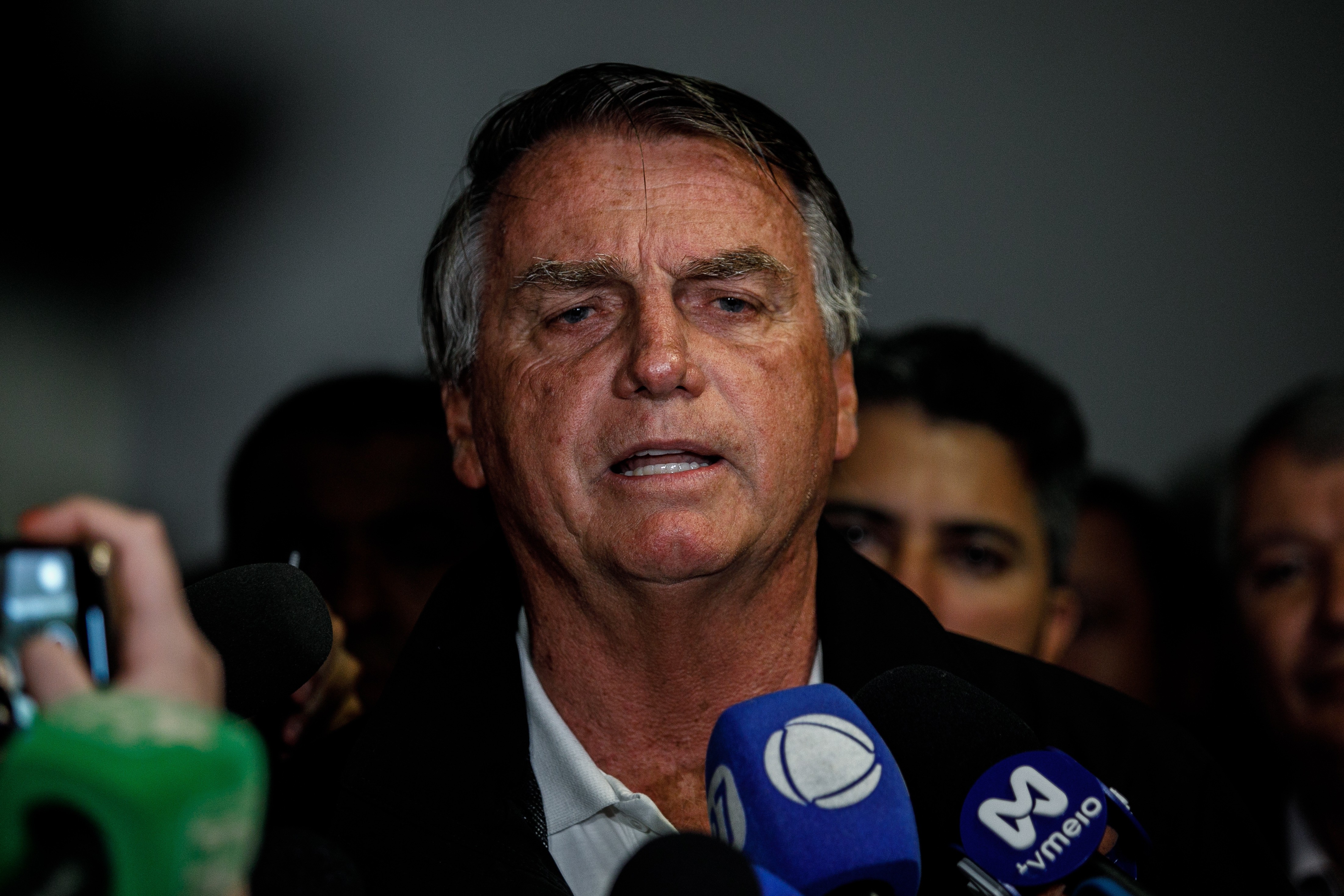 Bolsonaro critica Enem por menção a questões sociais: 'agenda woke' e 'doutrinação ideológica'