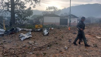 Fotos mostram destruição na base militar de La Carlota e no Forte Tiuna, em Caracas, após ataques dos EUA em 3 de janeiro— Foto: Reprodução