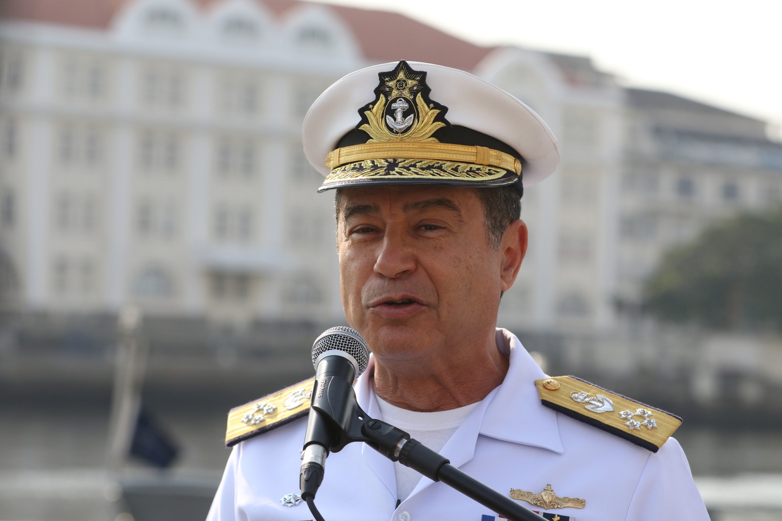 O ex-comandante da Marinha Almir Garnier Santos; alvo de busca e apreensão e medidas cautelares  — Foto: Tânia Rêgo/Agência Brasil