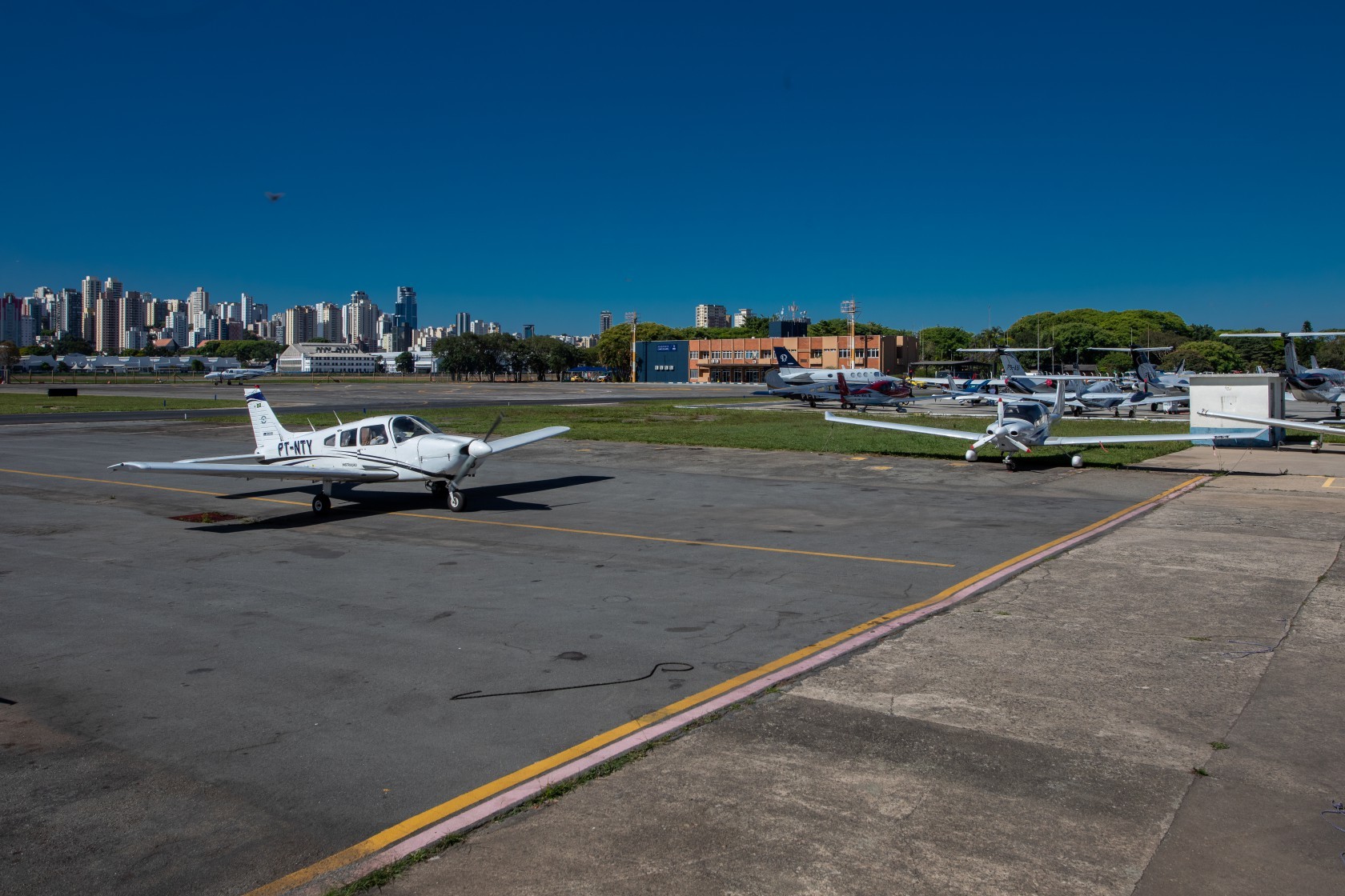 Mudança em voos no Campo de Marte, em SP, deixa mercado imobiliário em rota de colisão com concessionária