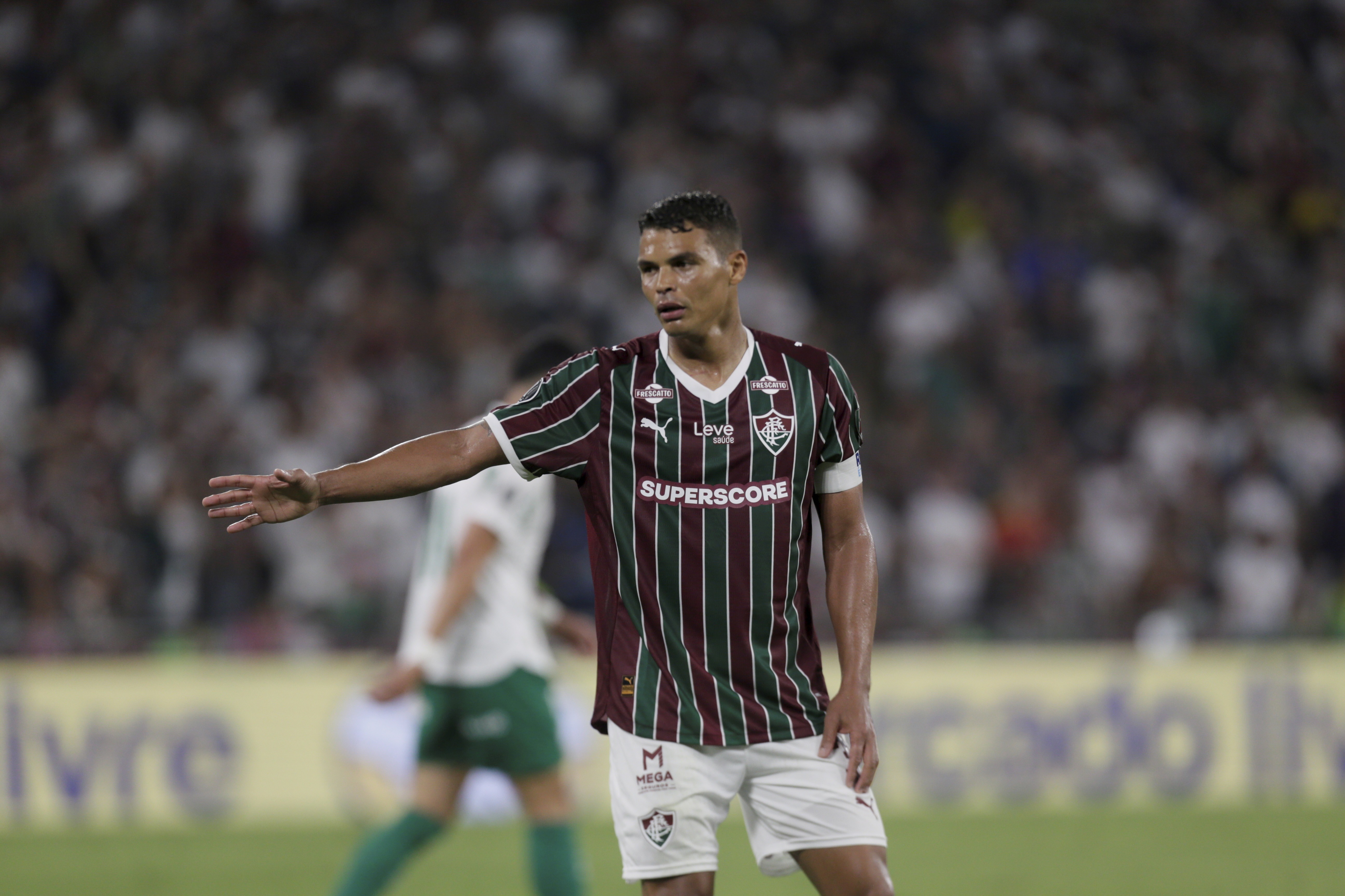 De olho no G4 do Brasileirão após tropeço, Fluminense quer virar a página diante do desesperado Internacional