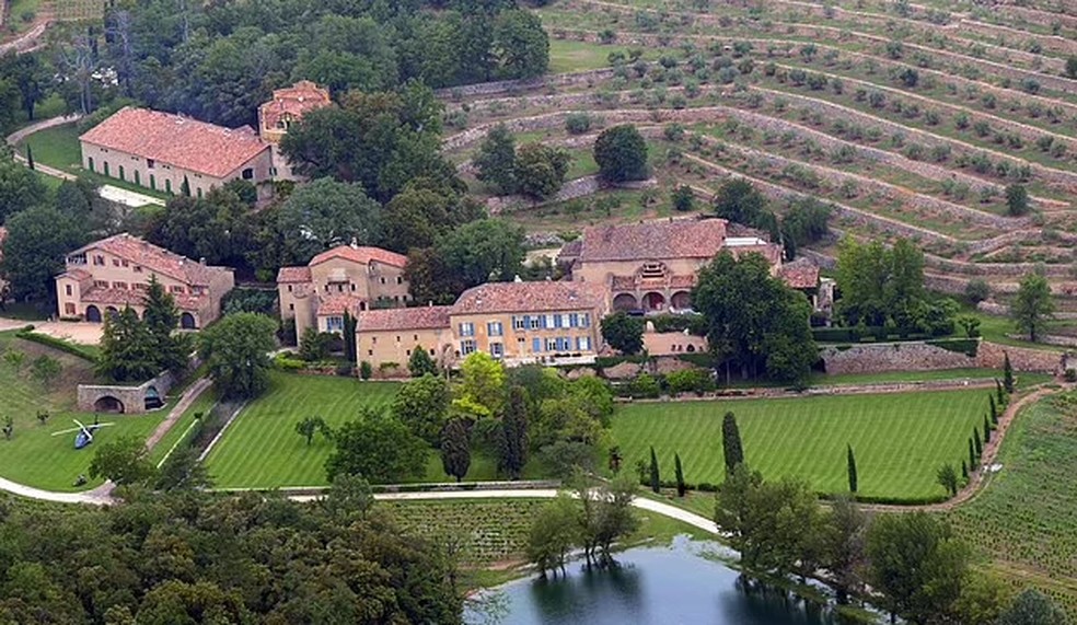 Vinícola Château Miraval, na França, está no centro de disputa judicial entre Angelina Jolie e Brad Pitt — Foto: AFP via Getty Images