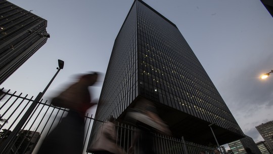 Devolução antecipada de R$ 45 bilhões ao Tesouro fez lucro do BNDES cair 51% no primeiro trimestre