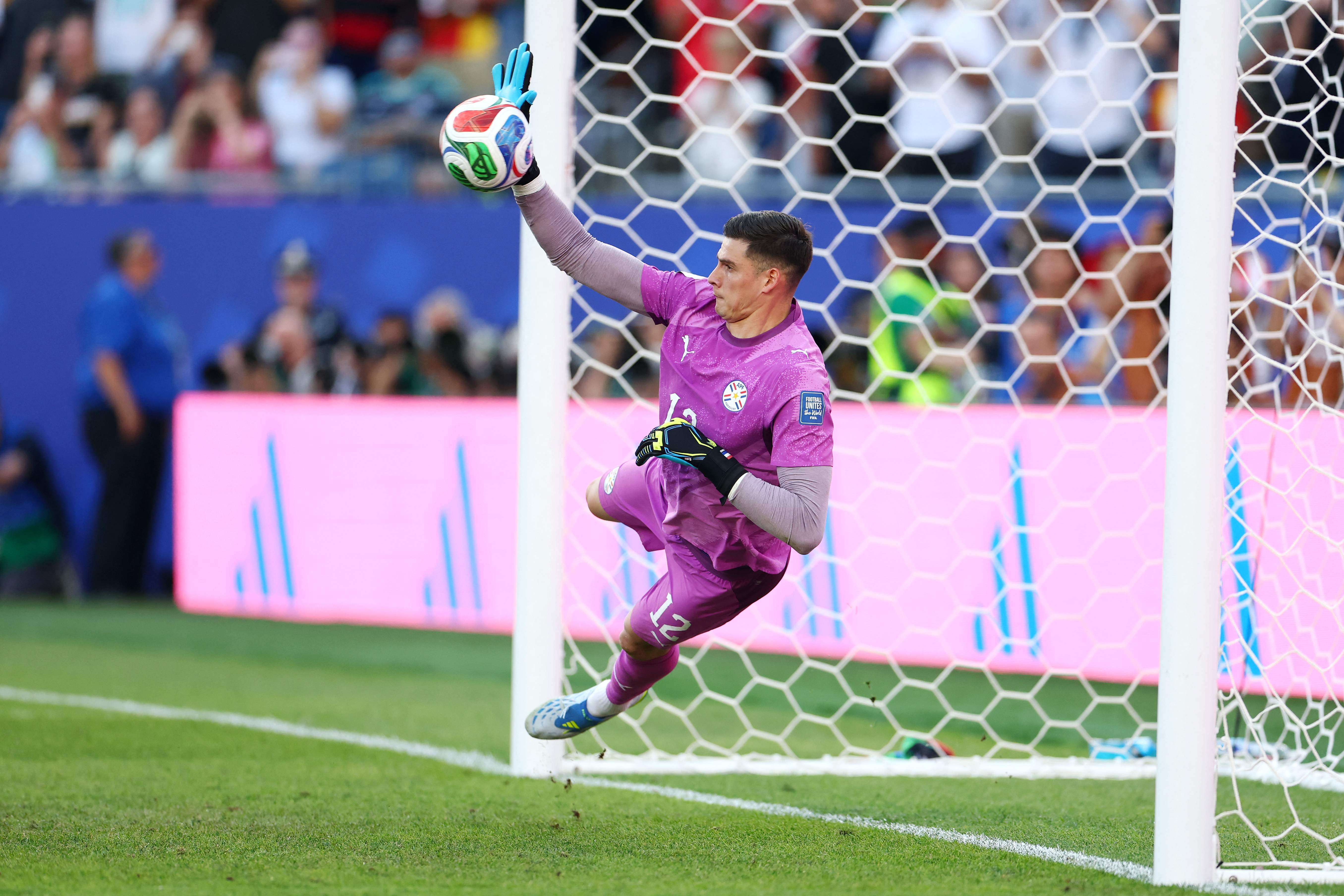 A Copa começa quando um favorito vai embora