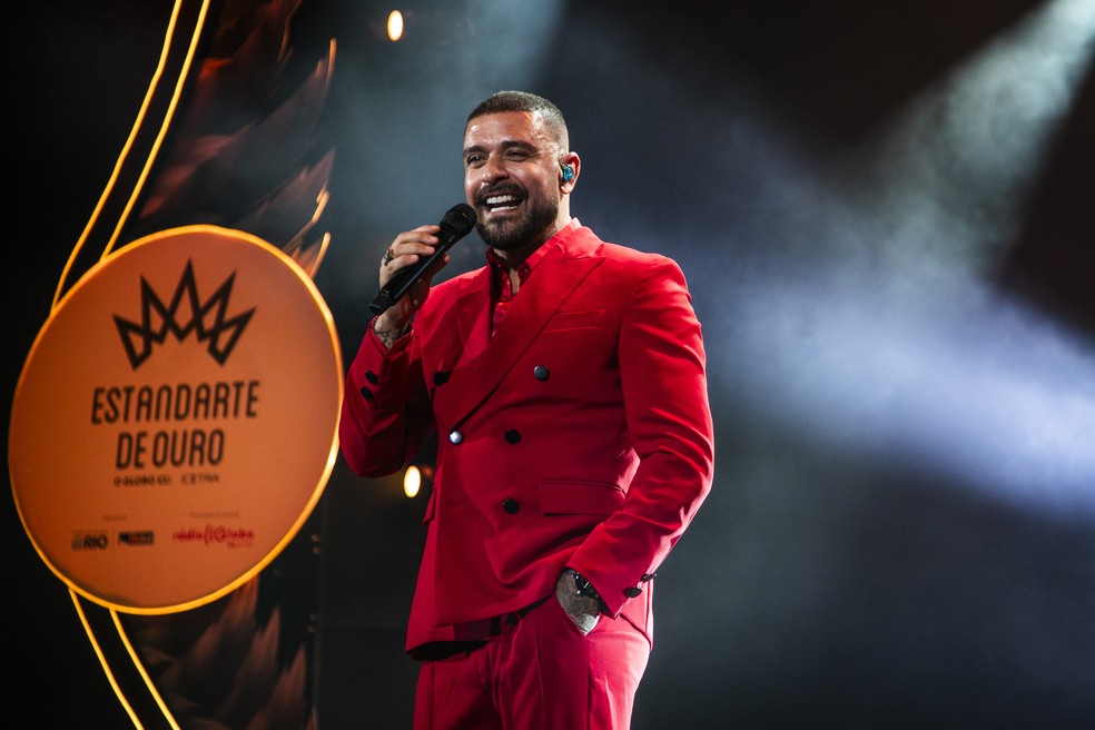 Diogo Nogueira faz show ao fim da premiação do Estandarte de Ouro — Foto: Guito Moreto