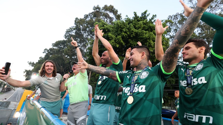 Campeonato Brasileiro 2023: quanto cada clube faturou com premiação da  Série A - Ecos da Noticia