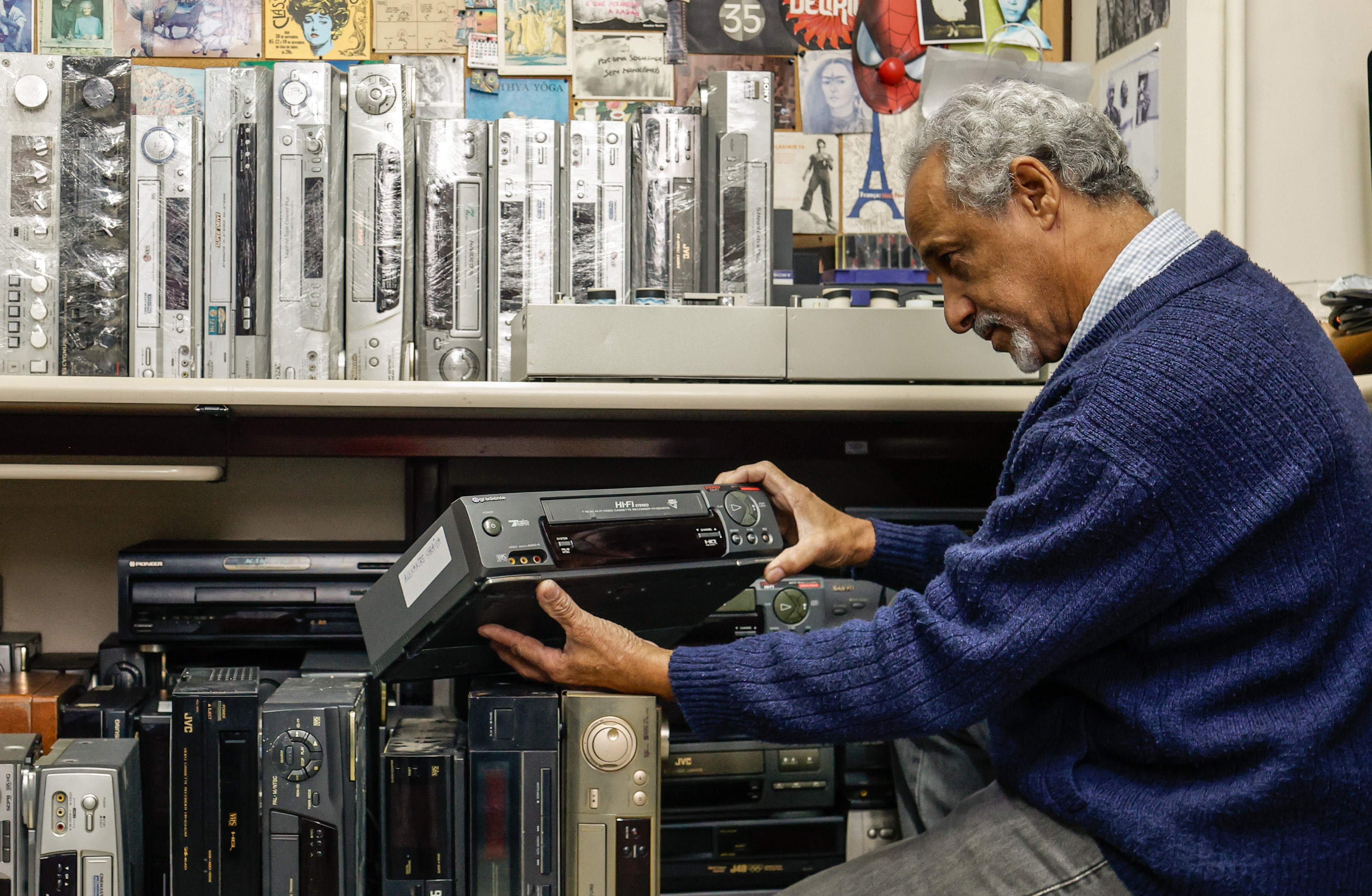 Arquivo Nacional e Museu da Imagem e do Som fazem campanhas para receber aparelhos de videocassete e filmes em DVD