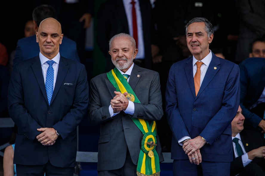 Alexandre de Moraes, Lula e Luís Roberto Barroso no 7 de Setembro de 2024