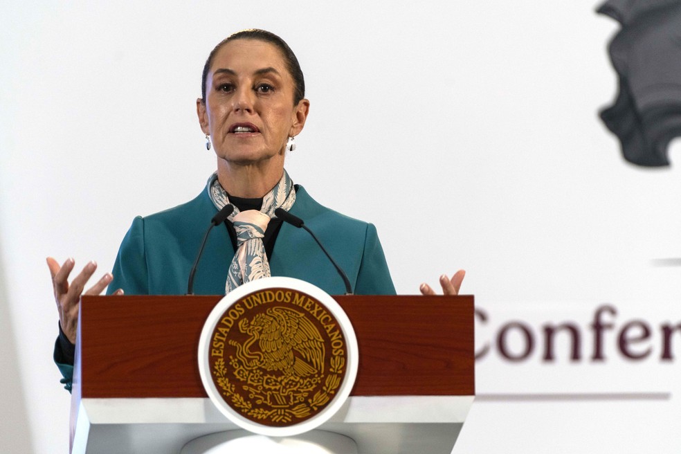 A presidente do México, Claudia Sheinbaum, disse que vai anunciar medoidas retaliatórias contra os EUAsugeriu que seu país poderia responder às ameaças tarifárias de Donald Trumpno domingo — Foto: Bloomberg