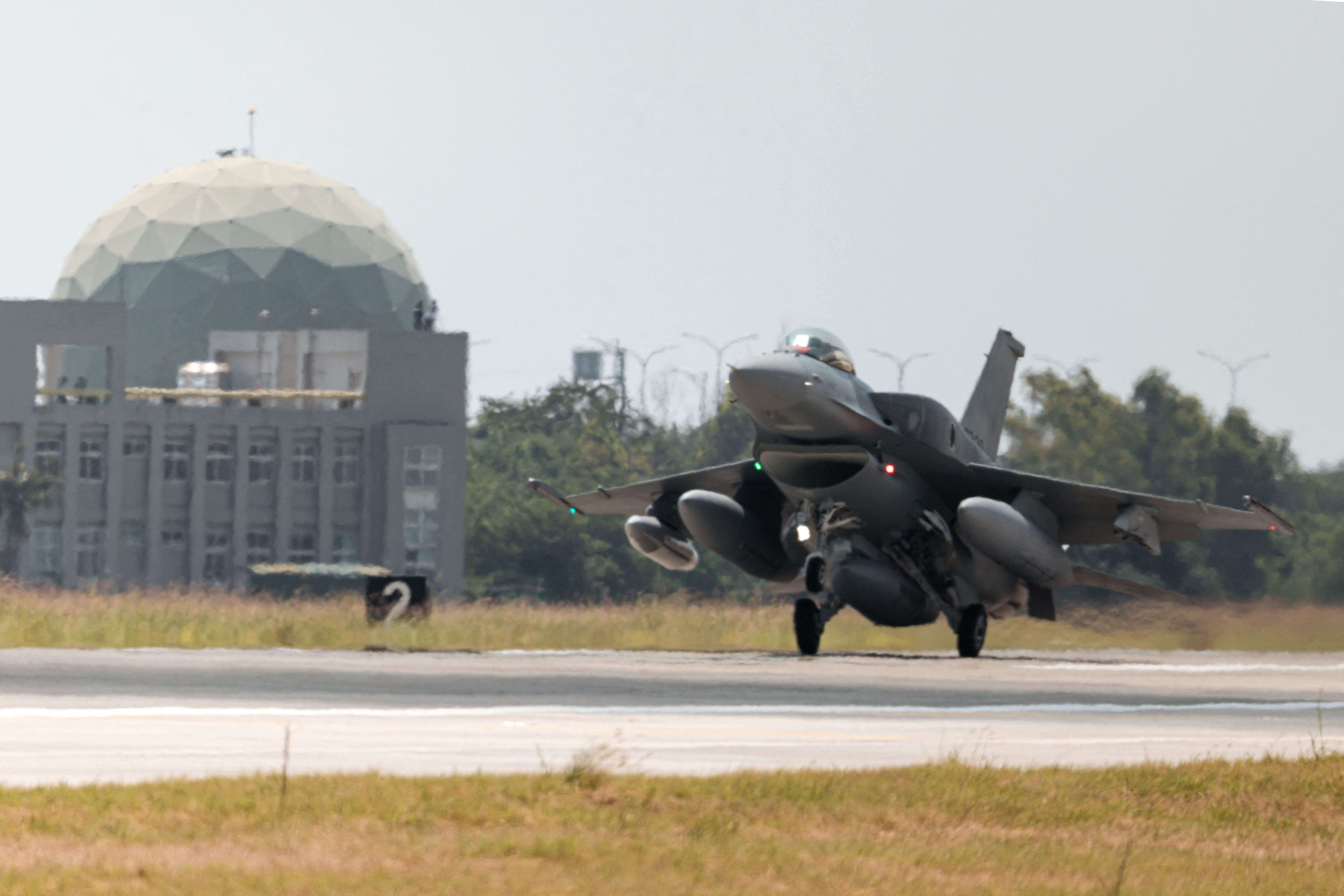 Taiwan recebe seus dois primeiros caças F-16V fabricados nos EUA
