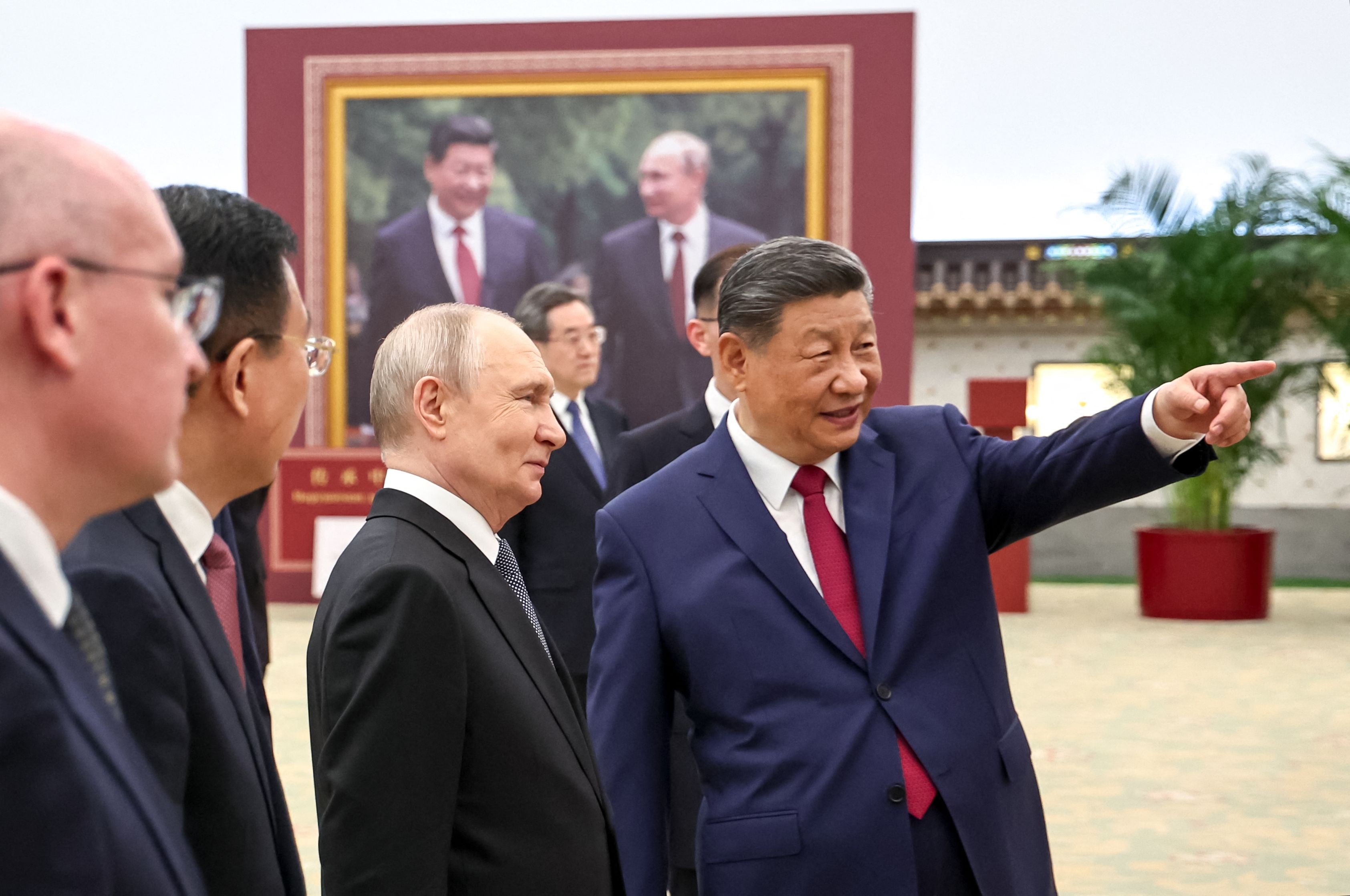 China e Rússia dão as mãos para promover nova ordem mundial