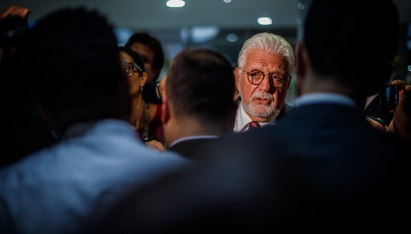 PT sai em defesa de Jaques Wagner após senador ser alvo da PF: 'Tem toda a nossa confiança'