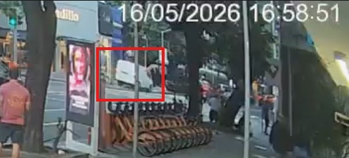 Vídeo mostra momento em que van invade calçada, atropela e mata jovem filha de diplomata em Ipanema