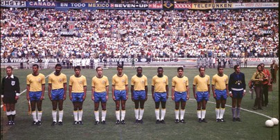 Site 'vaza' suposta e inusitada nova camisa da seleção brasileira; veja  foto - Esporte - Extra Online