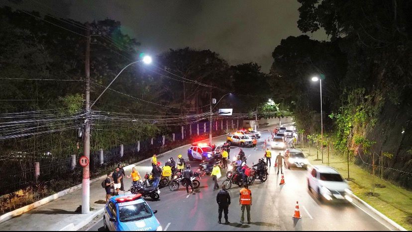 Escapamentos barulhentos e falta de documentos: Niterói aperta cerco contra motos irregulares; abordagens cresceram 155%