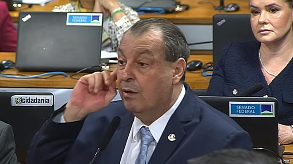 O que diz o relator Omar Aziz sobre a tramitação do fim da jornada 6x1 - QTU Questões do Universo