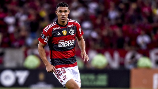 Análise: Ainda sem reforços de peso, crias do Flamengo mostram que podem ser úteis  