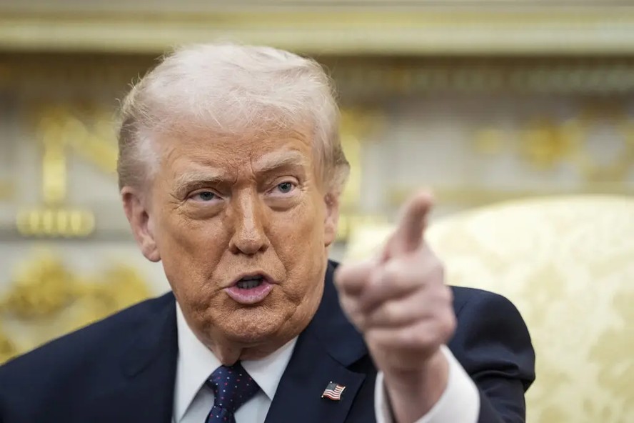 Conflito no Oriente Médio aumenta impacto do custo-Trump na economia global