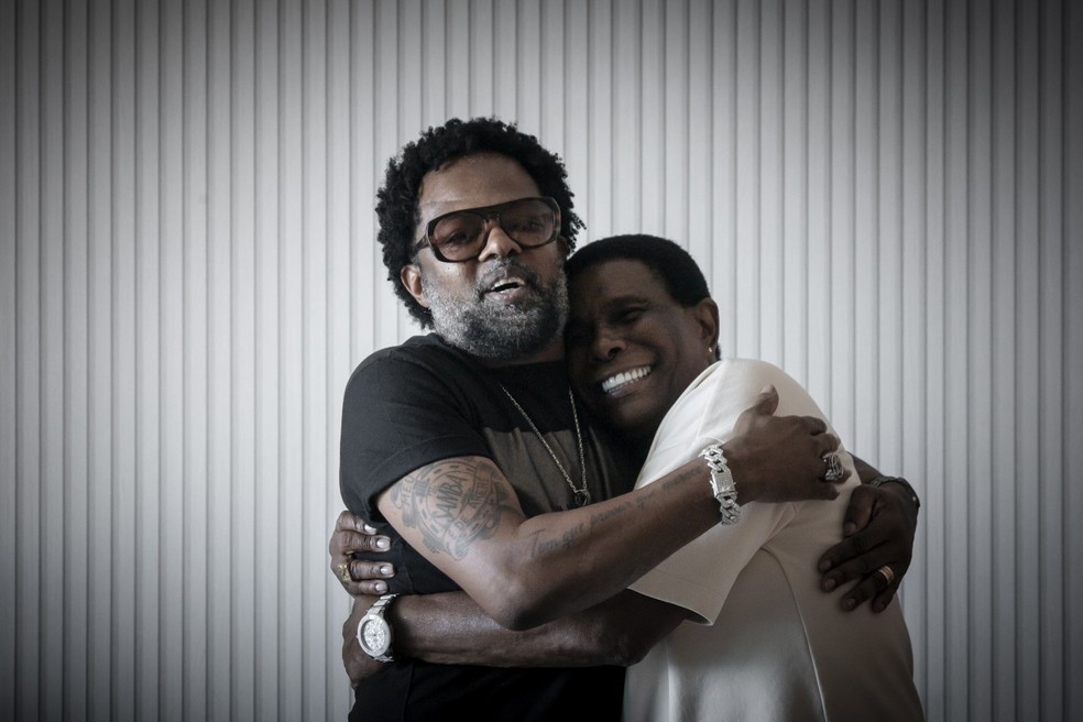 Xande de Pilares e Neguinho da Beija-Flor — Foto: Leo Martins