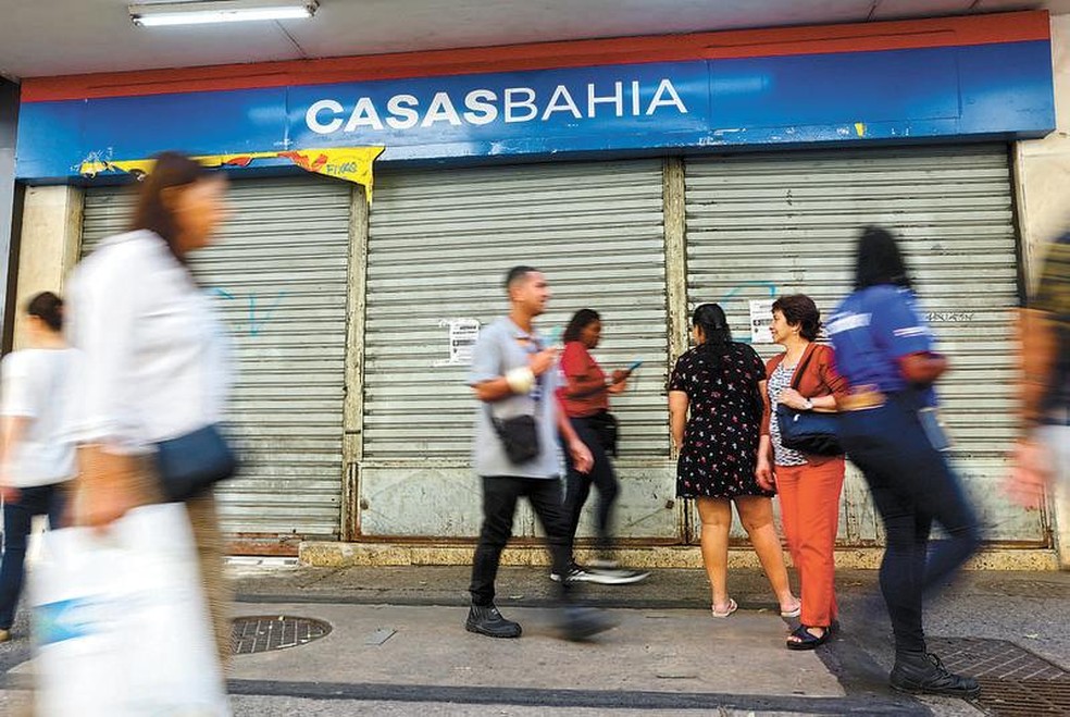 Loja da Casas Bahia em Copacabana, uma das 298 fechadas no pa�s � Foto: Fabiano Rocha