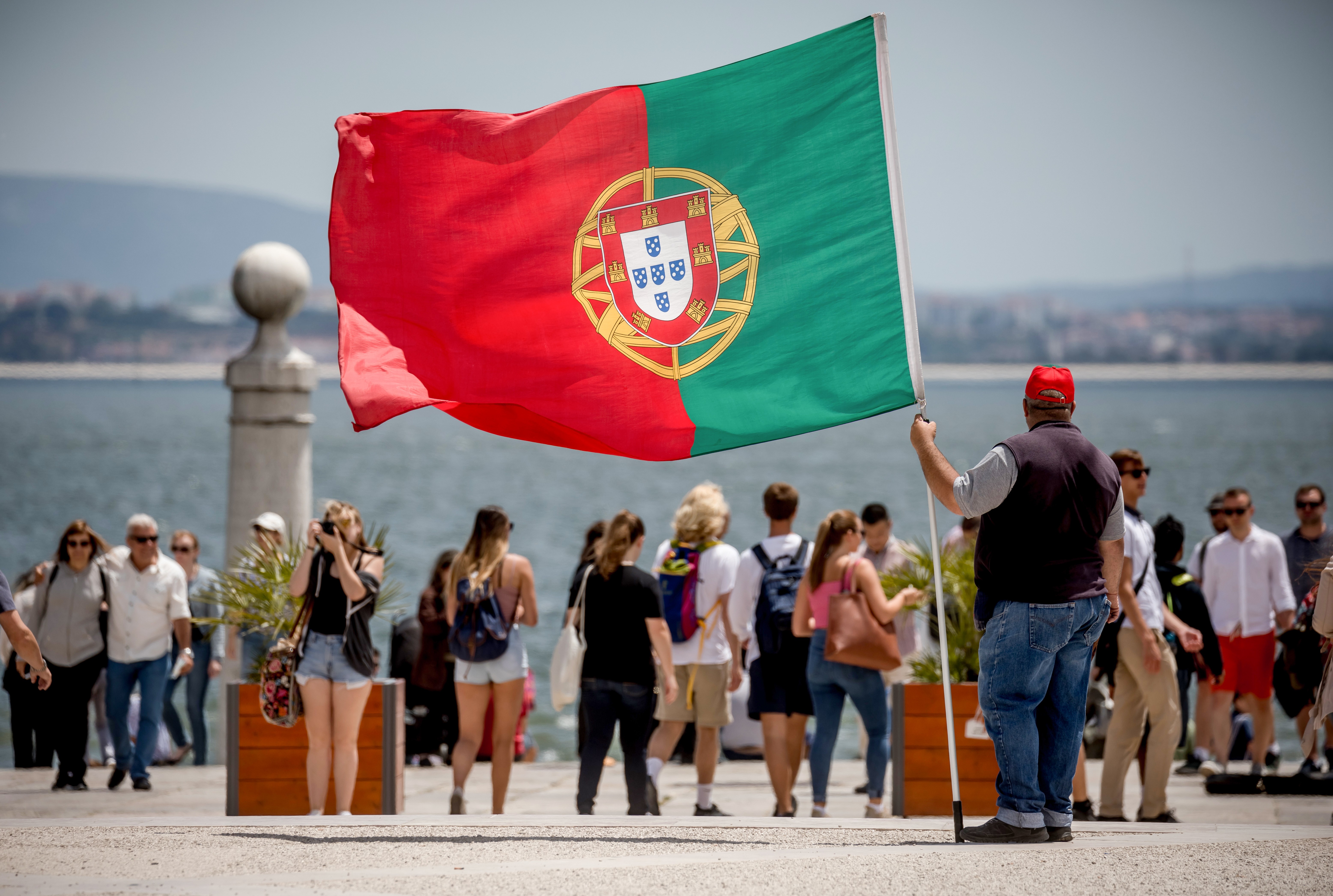 Em Portugal, pedidos de ajuda financeira para voltar ao Brasil crescem mais de 50% no primeiro semestre
