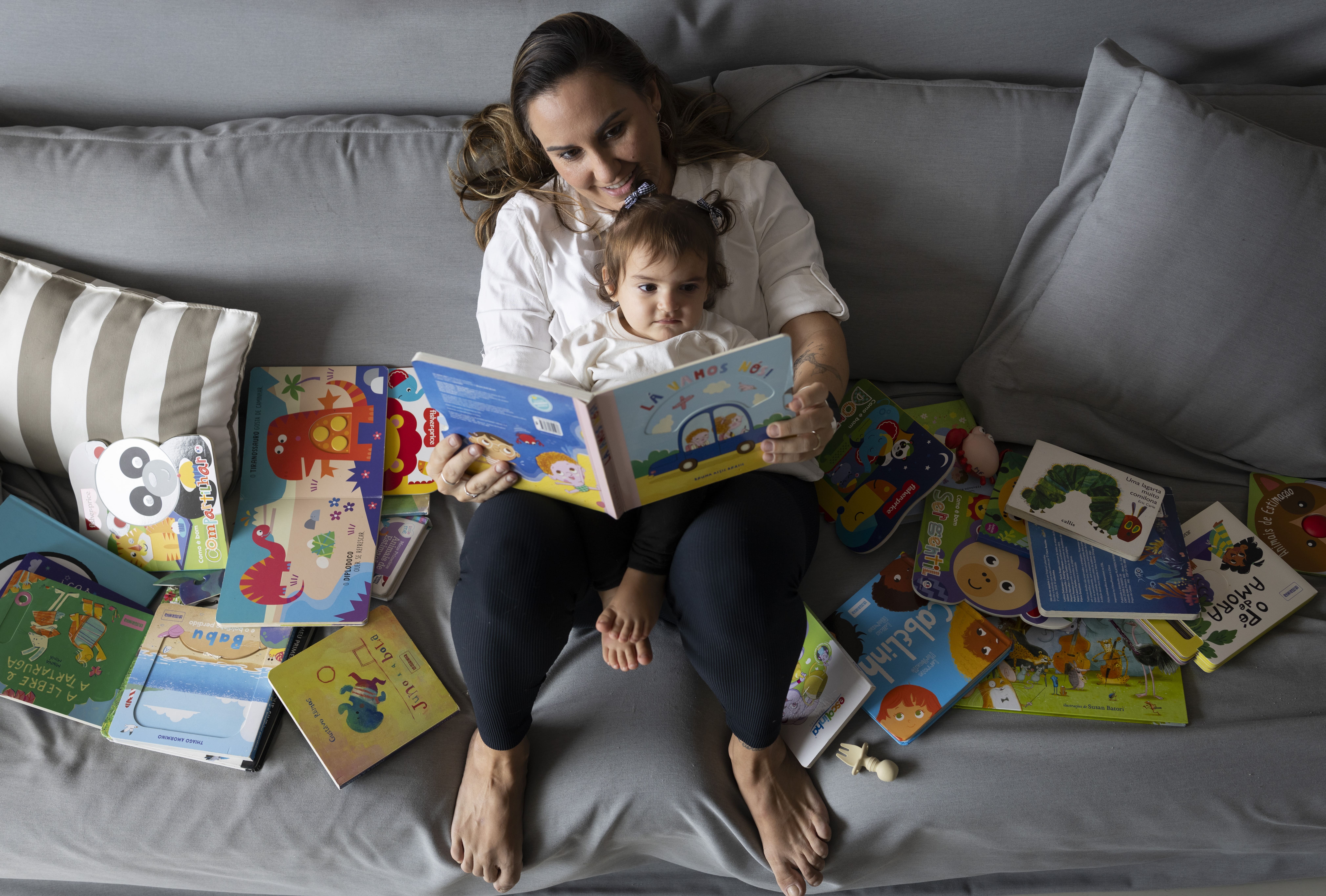 Clubes de assinatura de livros infantis oferecem curadoria, mas hábito ainda depende da família