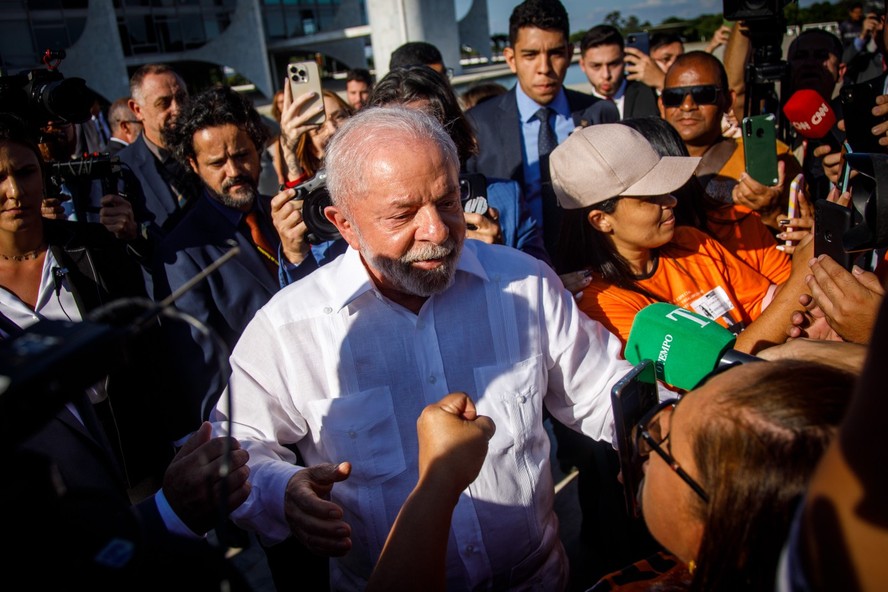 Lula em conversa com a imprensa