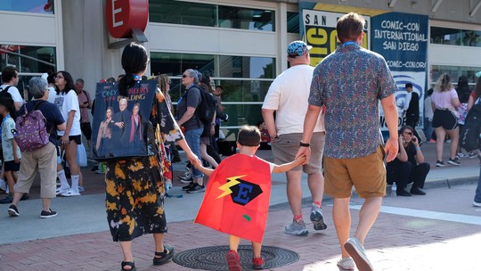 Super-heróis por toda parte, filas de uma hora e novas séries: como a San Diego Comic-Con preparou-se para superar anos de baixa