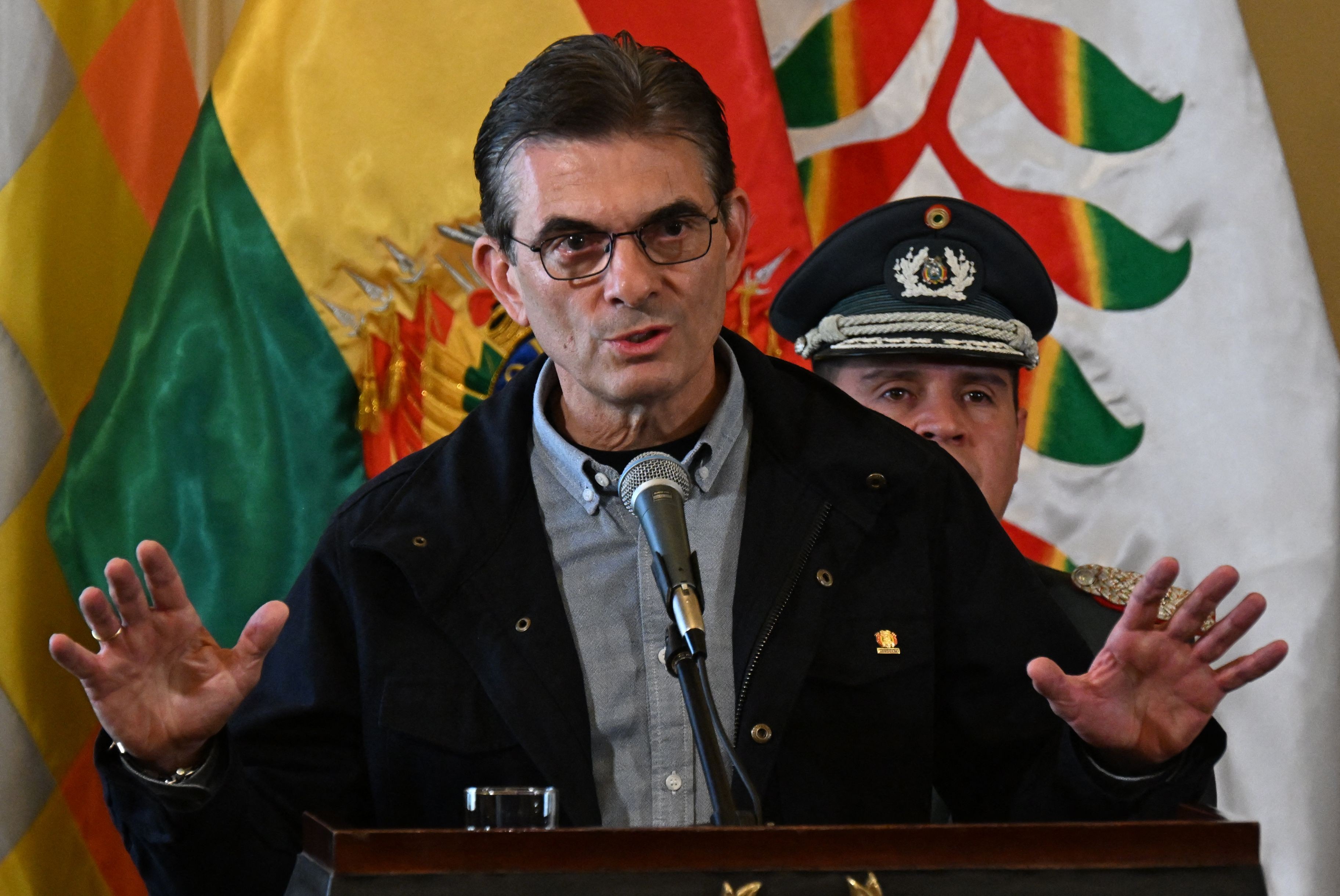 Presidente declara estado de emergência na Bolívia