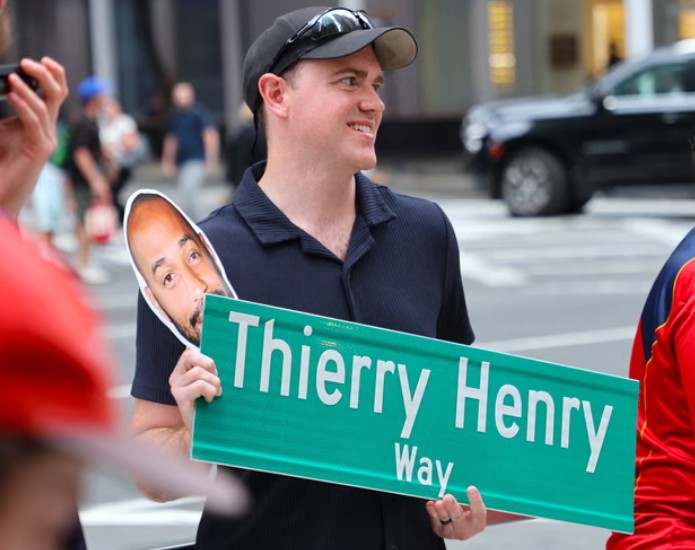 Thierry Henry vira nome de rua em Nova York às vésperas da Copa de 2026