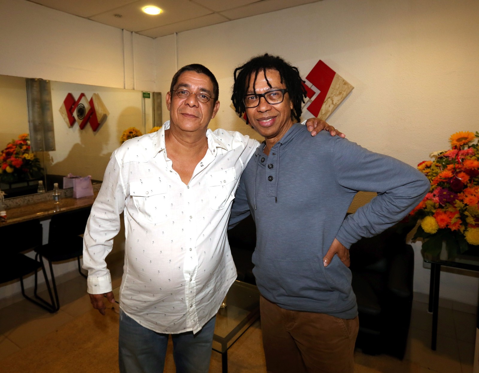 Zika Bagodinho and Dejavan behind the scenes of the tour "He lives to tell"in 2016 – Photo: Marcos Ramos/Agência O Globo