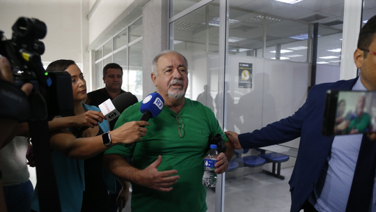 Viúva de Marielle quer revogar medalha de ex-deputado preso por grilagem e fundador de milícia Viúva de Marielle quer revogar medalha de ex-deputado preso por grilagem e fundador de milícia