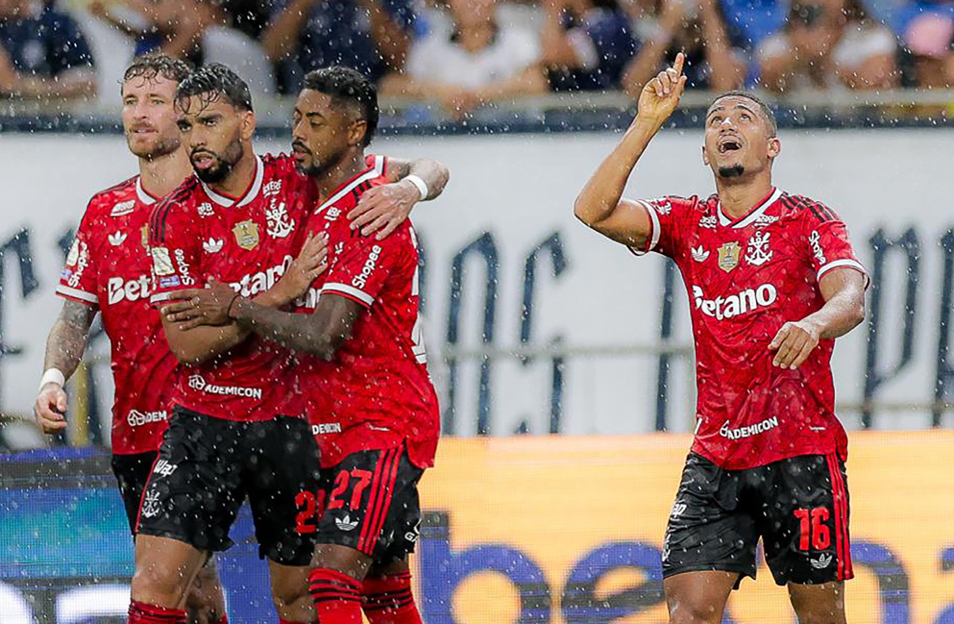 Parece claro que, hoje, o Flamengo  joga o melhor futebol do país