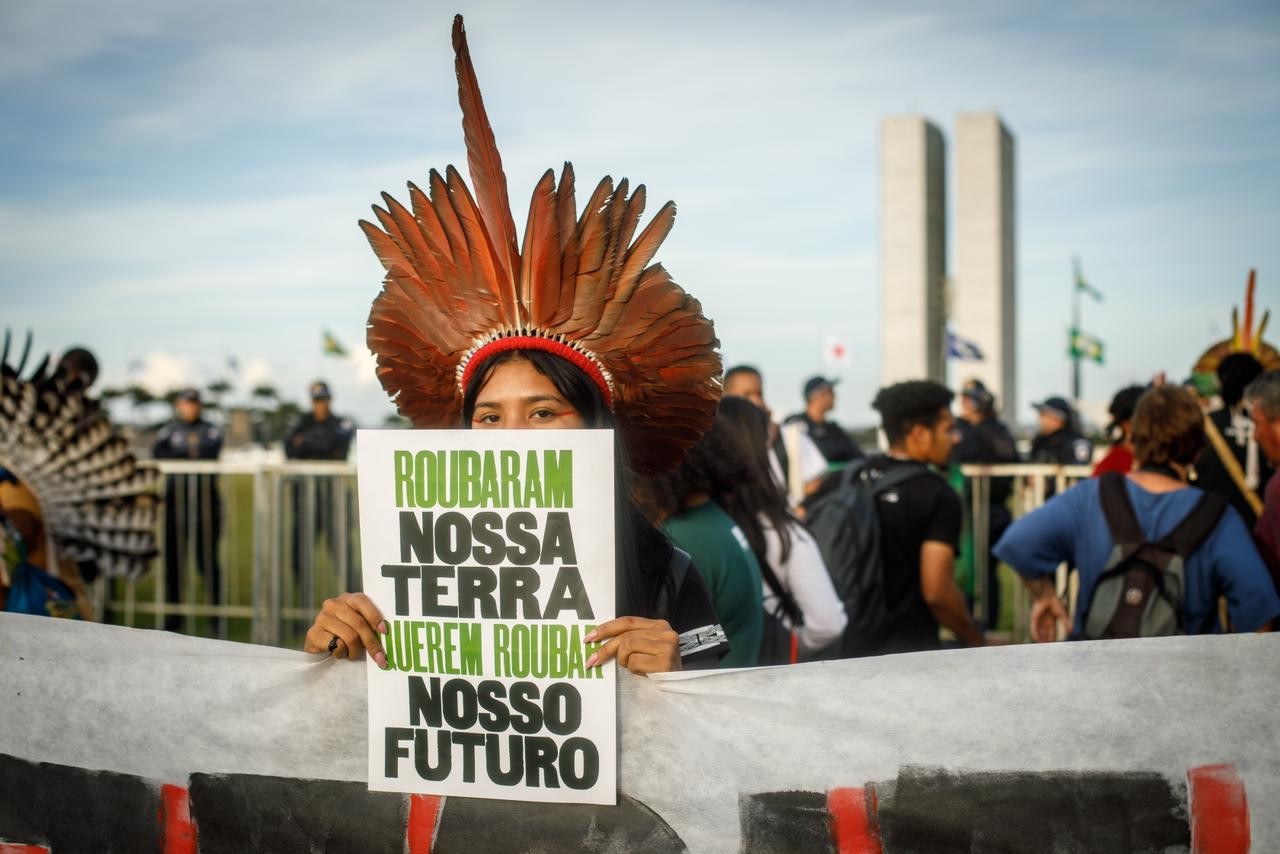 Protesto contra o marco temporal em Brasília — Foto: Brenno Carvalho/Agência O Globo