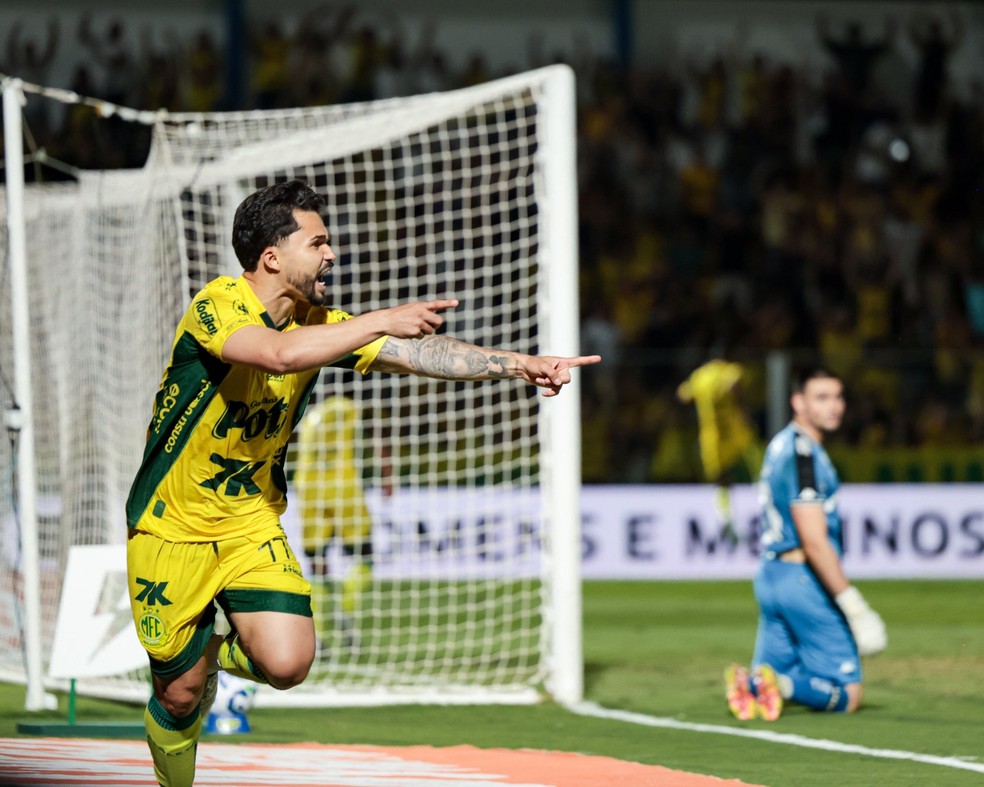 Atacante do Mirassol, Alesson, fez o gol da vitria sobre o Vasco  Foto: JP Pinheiro/Agncia Mirassol