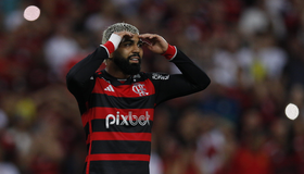 Edmundo diz que Pedrinho deve procurar Gabigol, do Flamengo: 'Precisa ouvir o que ele vai pedir'