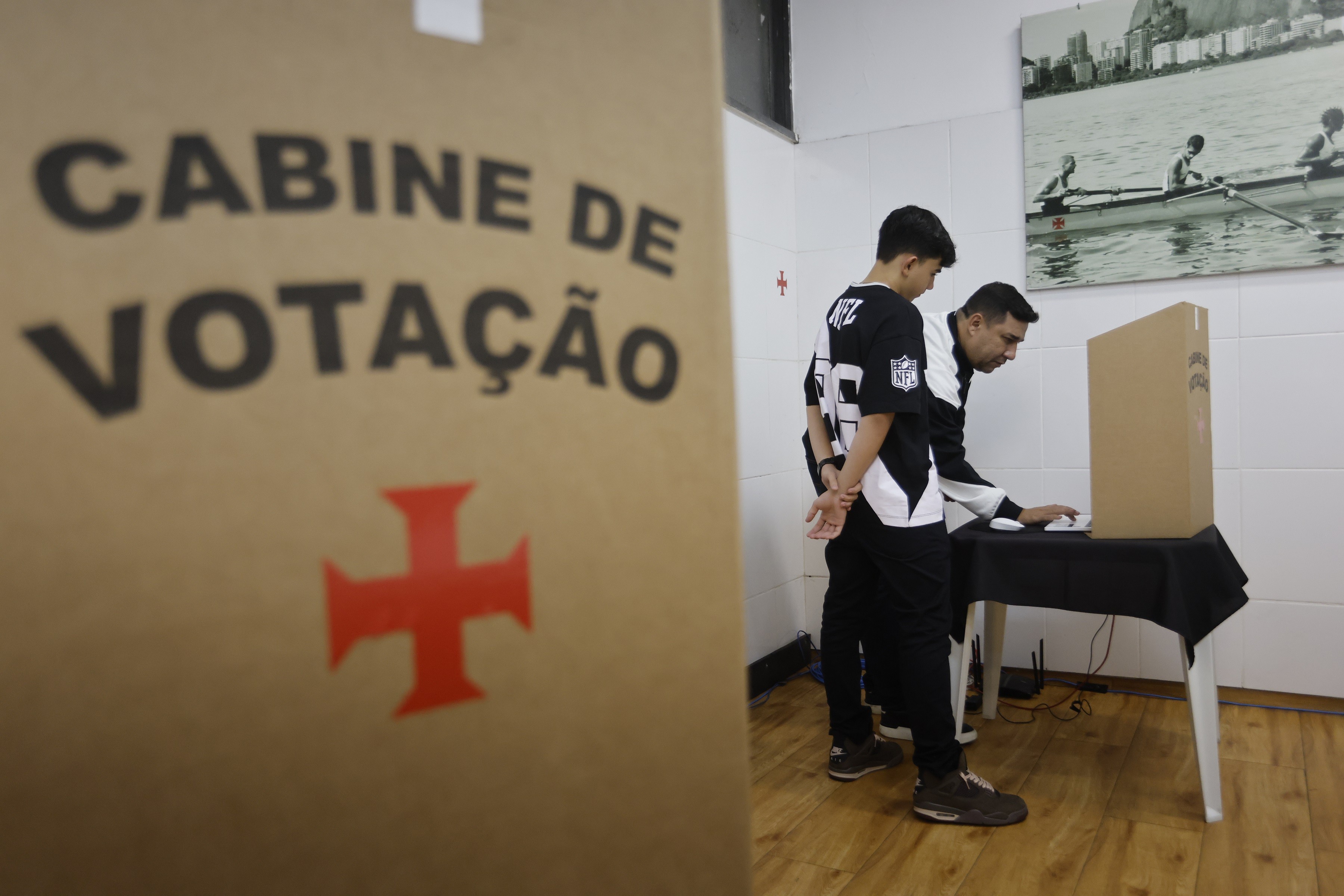 Assembleia Geral aprova venda de 90% da SAF do Vasco para a Almirante, de Marcos Lamacchia; confira próximos passos