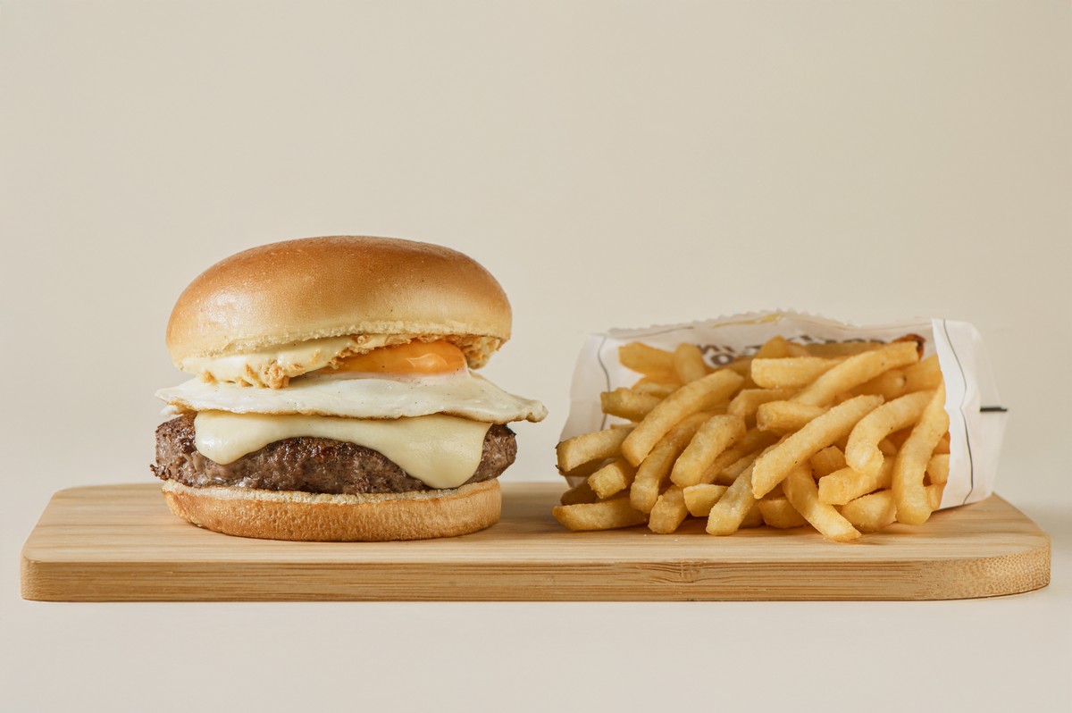 T.T. Burger lança dois burgers exclusivos pelo 12º aniversário