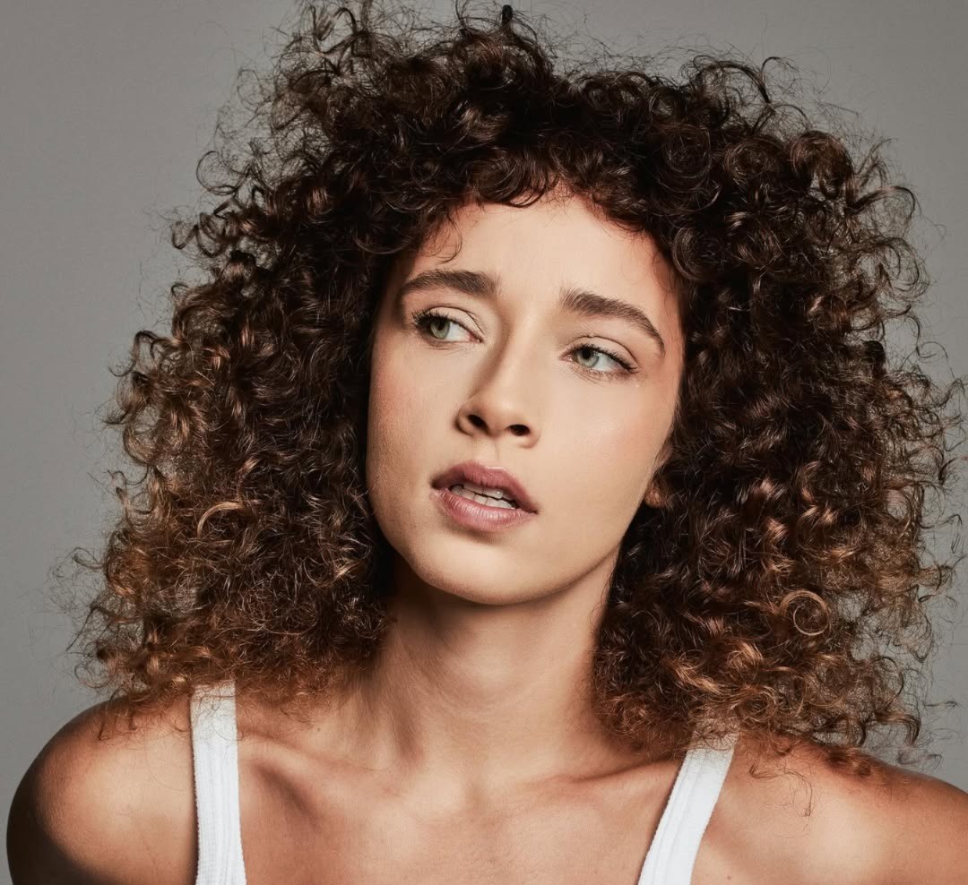 Image-WhatsApp-2025-11-21-at-18.39.20.jp