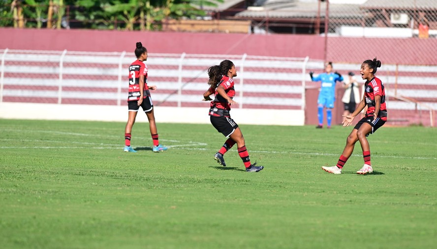 Flamengo supera São Paulo nos pênaltis e avança à final da Copinha Feminina  - Nova TV Alto Tiete