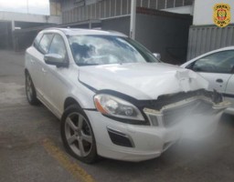 Operação Coiote: grupo é preso após simular 12 acidentes e destruir 25 carros de luxo para receber R$ 2 milhões de seguradoras, no DF — Foto: PCDF