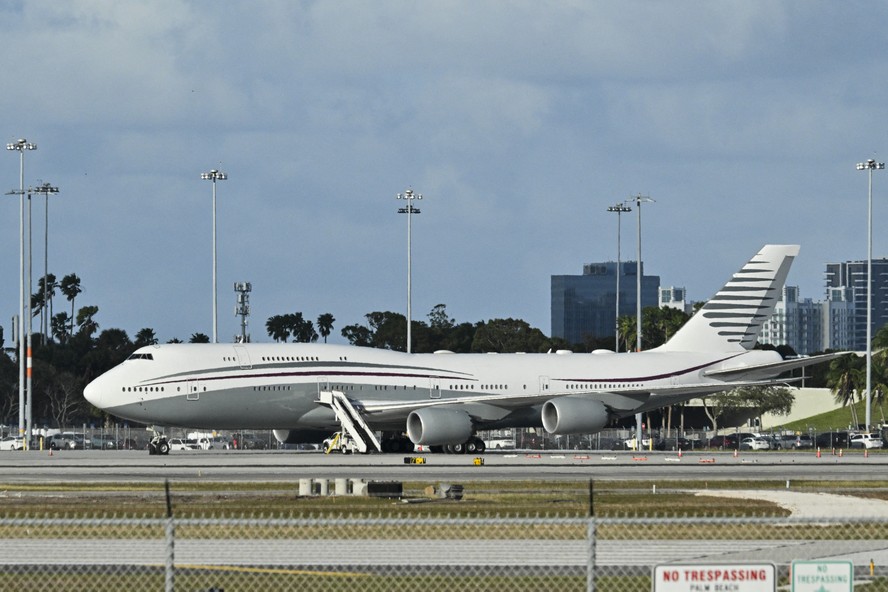 Boeing de luxo doado pelo Catar ao ex-presidente Trump