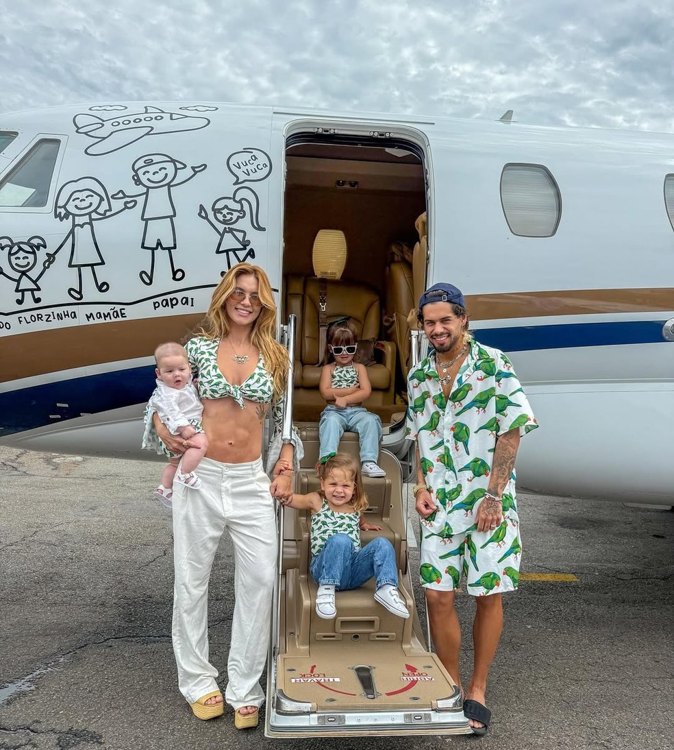 Virgínia Fonseca presenteou seu marido, Zé Felipe, com um jatinho em 2023 — Foto: Reprodução Instagram