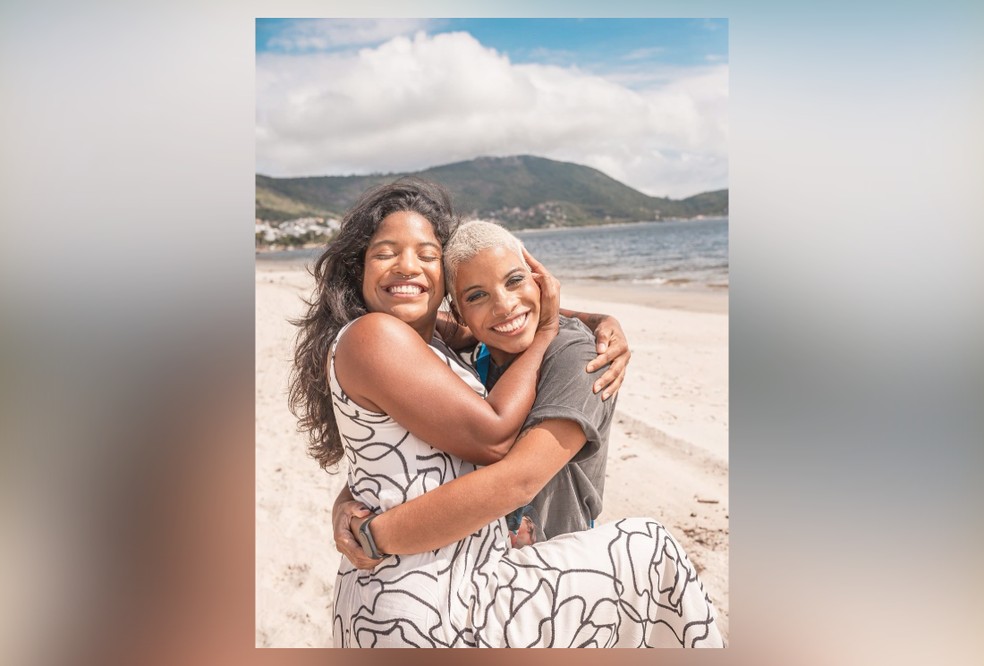 As irmãs Juliana (à esquerda) e Mariana Marins — Foto: Reprodução / Instagram / @resgatejulianamarins