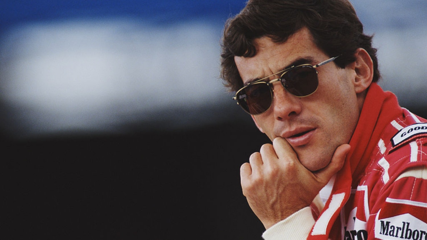 Fórmula 1 presta emocionante homenagem a Ayrton Senna em seu aniversário de morte
