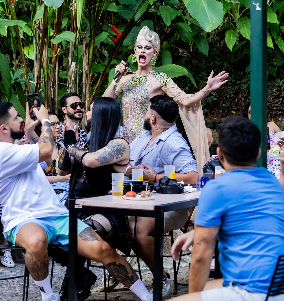 JO&JOE recebe Feijoada da Gaga com show de Drag Queens, no domingo, após o show da Lady Gaga — Foto: Divulgação