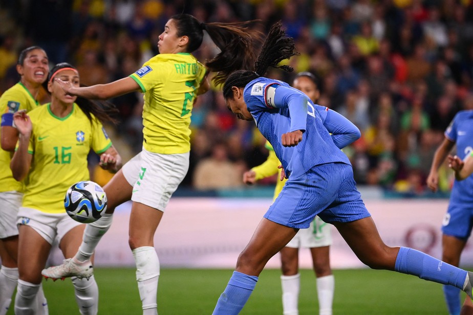 Brasil é eliminado pela França na Copa do Mundo Feminina