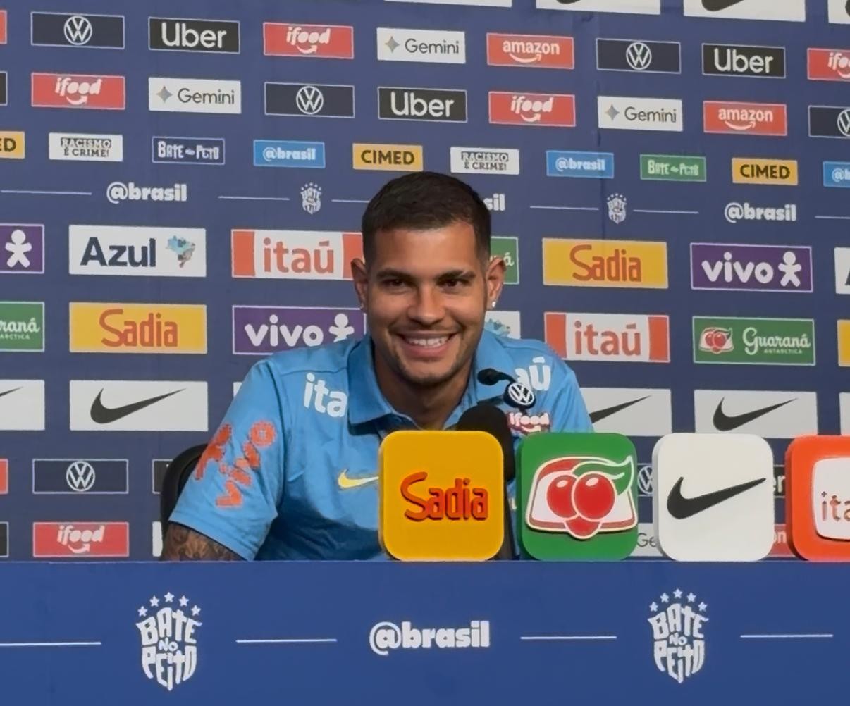 'Ela me botou na linha', brinca Bruno Guimarães ao