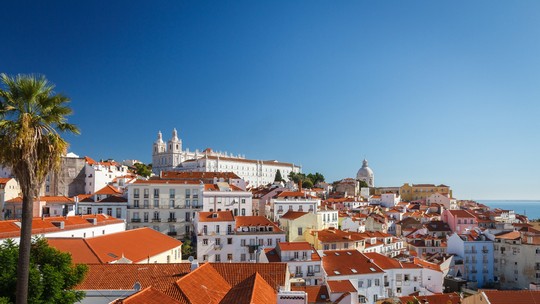 Papa, ʽpremiumʼ e procura explodem preço dos aluguéis em Lisboa