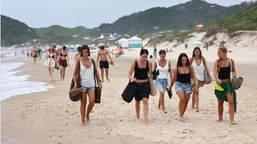 Balneário Camboriú? Não! Conheça o destino preferido por jovens argentinos que não para de receber turistas